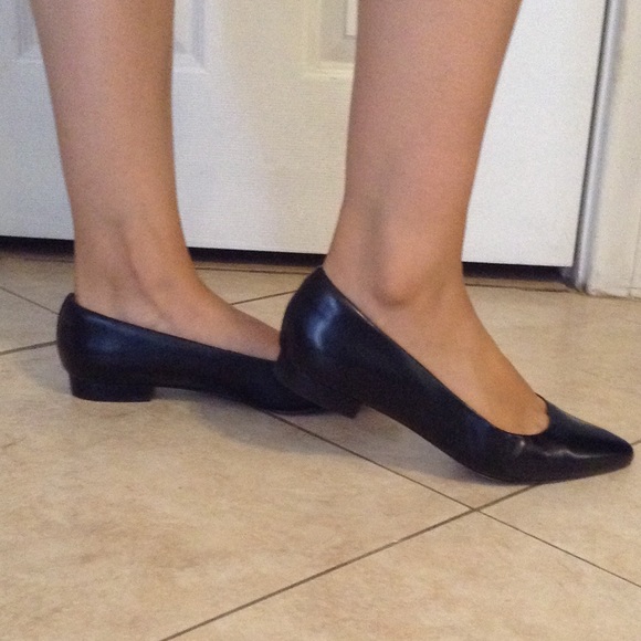 clarks pointed flats